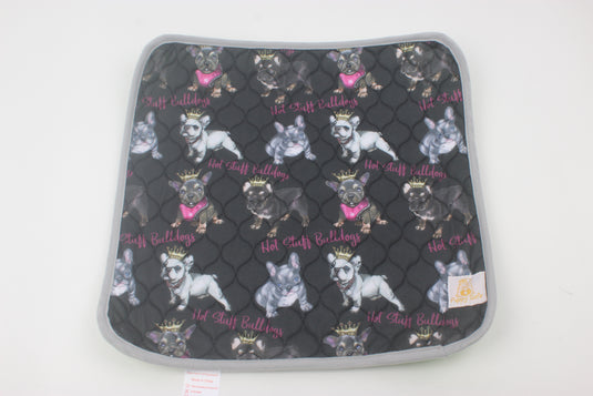 Washable Incubator Mats: Keeping Puppies Dry, Clean, and Comfortable